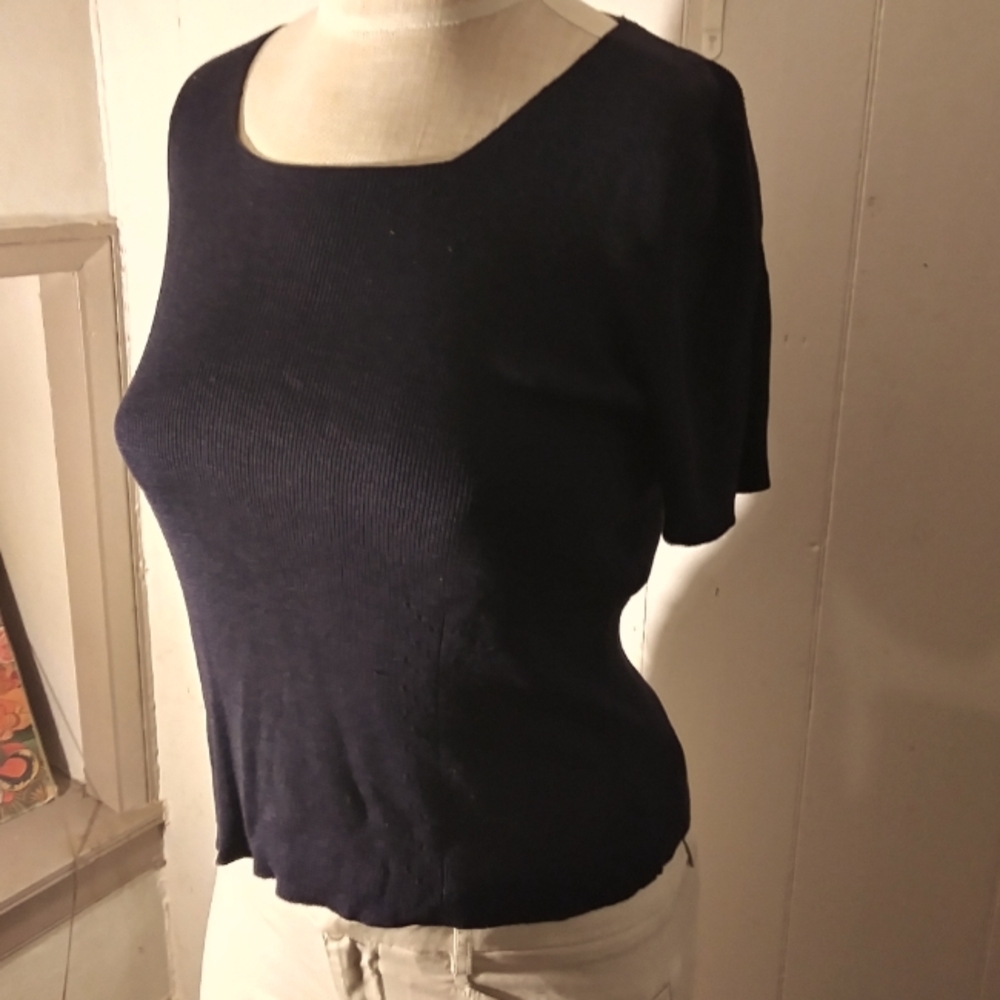 Valerie Stevens Petites small black embroidered 100% silk knit short sleeve top